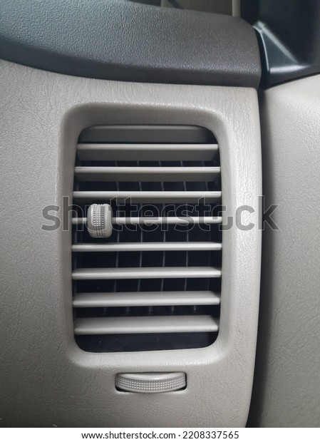 Air Conditioner Dashboard Car Part that can be\
opened and closed manually