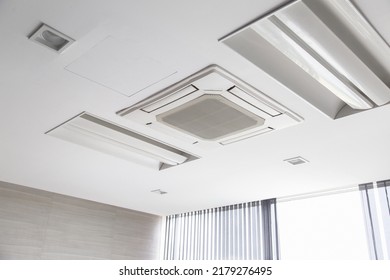 Air Conditioning On The Ceiling, 4-way Cooling System