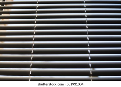 Air inlet louvers of cooling tower