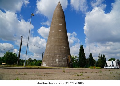 Air raid tower, Second World War high-rise bunker, surface air raid shelter in Hannover Leinhausen, Germany
