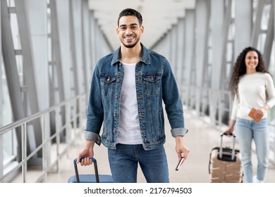 5,912 Posing suitcase airport Images, Stock Photos & Vectors | Shutterstock