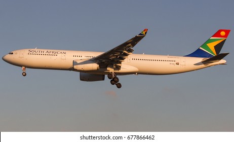 541 South African Airways Stock Photos, Images & Photography | Shutterstock