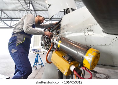 15,128 Aviation mechanic Images, Stock Photos & Vectors | Shutterstock