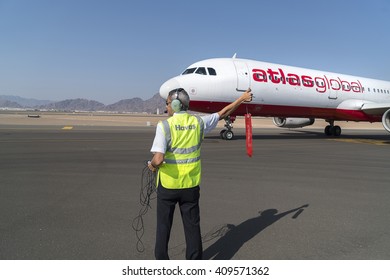 Aircraft Staff Giving OK To Plane - Suadi Arabia / Medina 30 November 2015