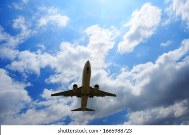 Airplane Sky Takeoff Airplane Sunlight Stock Photo 1665988723 ...