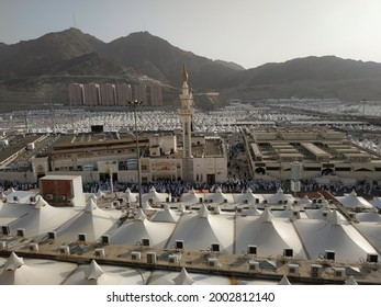 Aisyah Mosque Which Located Mina Mecca Stock Photo 2002812140 ...