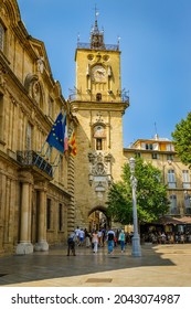 Aix En Provence, France - August 2020 : Place De L'Hotel De Ville, Square Of The City Hall In Aix En Provence