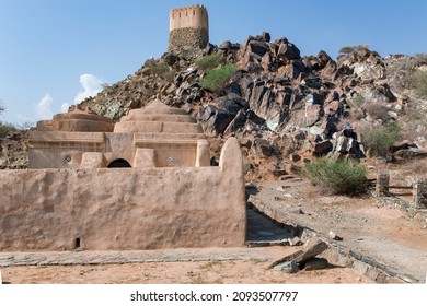 Al Bidya Historical Mosque And Fort In Emirate Of Fujairah In United Arab Emirates. It Was The Oldest Known Mosque In The Country, 1000 Year Old Mosque Dating Back To The Islamic Golden Age.