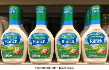 Alameda, CA - Feb 19, 2020: Grocery Store Shelf With Bottles Of Creamy Ranch Flavor Salad Dressing. 