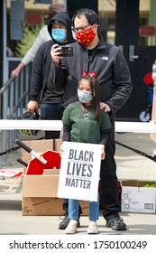 Alameda, CA - June 5, 2020: Protestors Participating In  The George Floyd Black Lives Matter Protest In Alameda, Marching From Encinal High School To City Hall For A Rally.