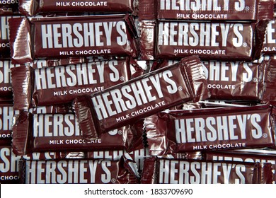 Alameda, CA - Oct 13, 2020: Top View Flat Lay Of Many Hershey's Brand Fun Sized Chocolate Bars, Popular For The Holidays. Especially Halloween For Trick Or Treating Kids.