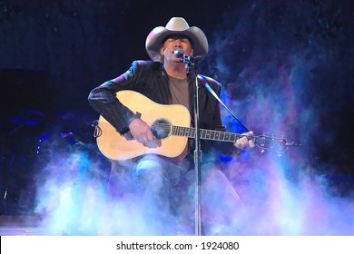 Alan Jackson In Concert 5