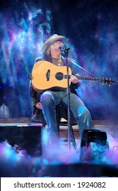 Alan Jackson In Concert 6