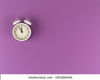 20,931 Purple Clock Images, Stock Photos & Vectors 