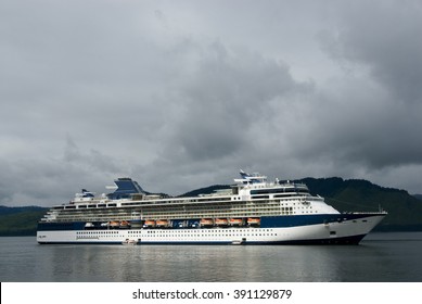 Alaskan Cruise Ship Destination Vacation 