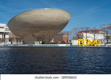 ALBANY, NEW YORK - APRIL 21ST, 2014 : The Egg Is A Performing Arts Venue In Albany, NY On April 21st,2014. Named For Its Shape, It Was Designed By Harrison & Abramovitz And Built Between 1966 And 1978