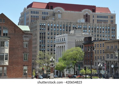 ALBANY, NY - MAY 11: Streets Of Albany In New York, As Seen On May 11, 2014. Albany Is The Capital Of The U.S. State Of New York And The Seat Of Albany County.