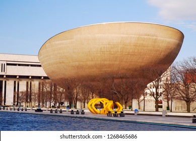 Albany, NY, USA April 15 The Egg, A Performing Arts Center, Is A Prominent Landmark On Empire Plaza In Albany, New York