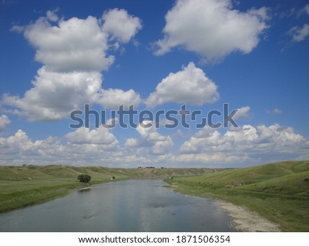 Alberta. Oldman River between Lethbridge and Fort Macleo