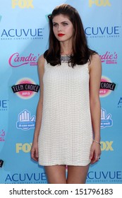 Alexandra Daddario At The 2013 Teen Choice Awards Arrivals, Gibson Amphitheatre, Universal City, CA 08-11-13