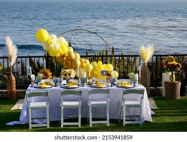 Alfresco Dining With An Ocean View