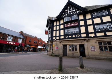 Alfreton, Derbyshire, UK 10 26 2021 Old Fashioned Town Pub