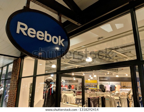 reebok outlet store uk