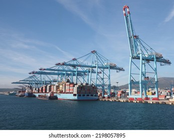 ALGECIRAS, SPAIN On SEPTEMBER 2019: Containers In Port Of European City In Province Of Cadiz, Clear Blue Sky In Warm Sunny Summer Day.