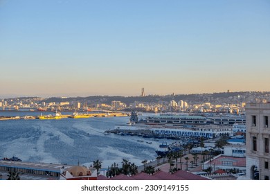
					Algiers Bab el Oued , bay of algiers from Celeste , Algeria