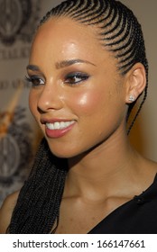 Alicia Keys At KRUCIALKEYSCOM Website Launch Party, Tribeca Rooftop, New York, NY, April 3, 2006