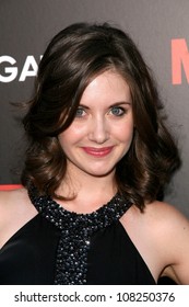 Alison Brie  At The Premiere Of 