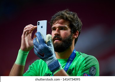 Alisson Becker Liverpool Pepe Toma Un Foto De Stock Shutterstock