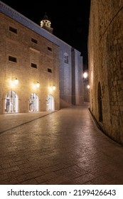 Alleyway In Dubrovnik, Croatia In The Evening, No People