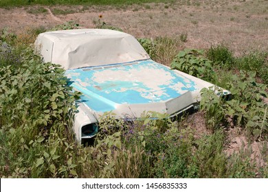 Allience, Nabraska, 07/08/2013
Abandoned Car As Art Installation At Carhenge, Nebraska