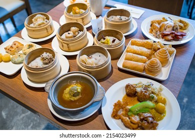 All-you-can-eat Hong Kong-style Yum Cha In Shilin District, Taipei City, Taiwan, A Whole Table Of Hong Kong-style Dim Sum