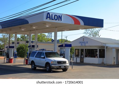 An Alon Branded Gasoline Station.  Alon Is A Publicly Traded Company On The NYSE With Stock Ticker ALJ, - Fredericksburg, Texas, USA - May 2, 2020