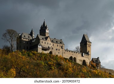 2,239 Germany Castle Silhouette Images, Stock Photos & Vectors ...