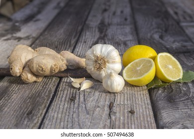 Alternative Medicine With Lemon, Ginger And Garlic.