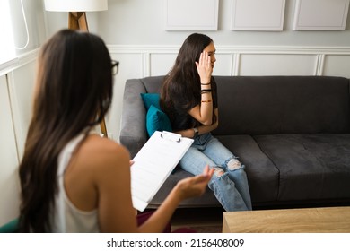 Alternative Teen Girl With A Lot Of Problems Doesn't Like Coming To Her Therapy Sessions