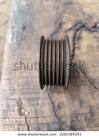 Alternator Dynamo, Replace Alternator Pully. Broken, Replace new, so as not to damage the dynamo.