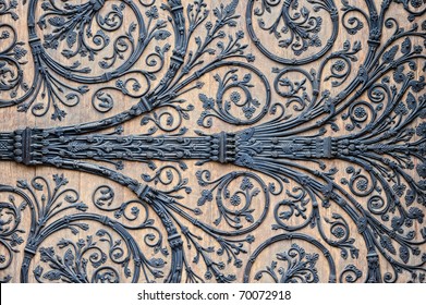 The alto-relievo of cathedral of the Notre-Dame - Powered by Shutterstock