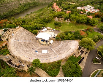 Altos De Chavon City