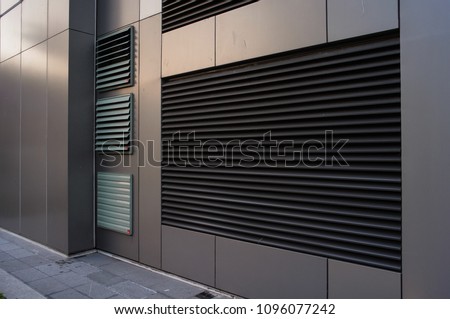 Aluminium louver on facade of hospital