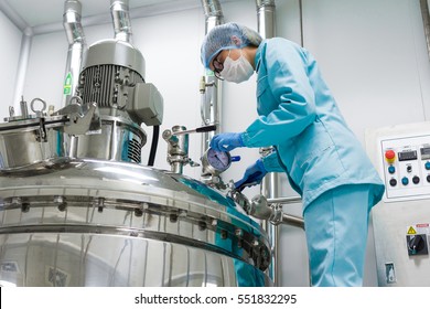 aluminum tanks for the storage of raw materials in the chemical industry, sterile conditions in the enterprise - Shutterstock ID 551832295