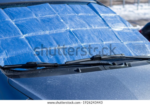 Aluminum windshield protection against winter\
freeze, snow blizzard and low temperatures keeps the car window\
clear without frost and ice on the windshield for clear view and\
car safety in winter\
time