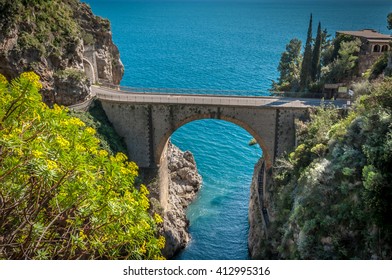 Amalfi Coast, Road