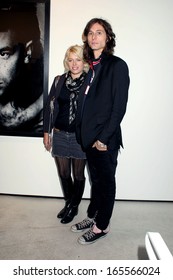 Amanda De Cadenet , Nick Valensi At Anton Corbijn Photo Exhibition Celebrating 22 Years Of U2, Stellan Holm Gallery, New York, NY, October 09, 2005