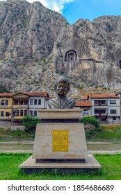 Amasya, Turkey - 22 June, 2008: Bust Of Yavuz Sultan Selim I, He Was Born In 1470, Became Sultan In 1512