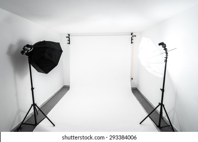 Amateur Home Made Photo Studio In The Basement. Inexpensive Self Made Background In The Photo Studio.