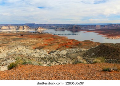 Amazing Arizona Landscape. Spring Break Travel Concept. Beautiful Nature Background With Scenic View On Glen Canyon And Powell Lake Near The City Of Page, Arizona, USA.